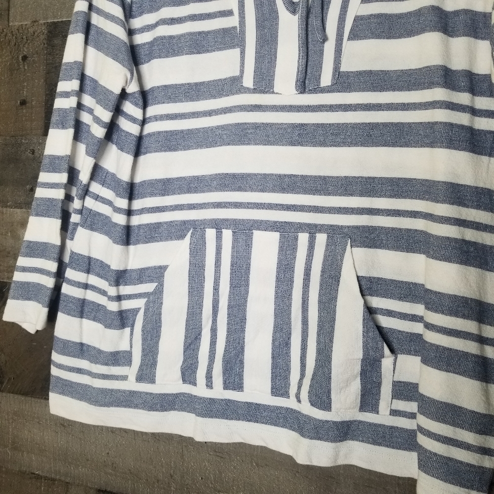 Vince Camuto striped top - Picture 2 of 6